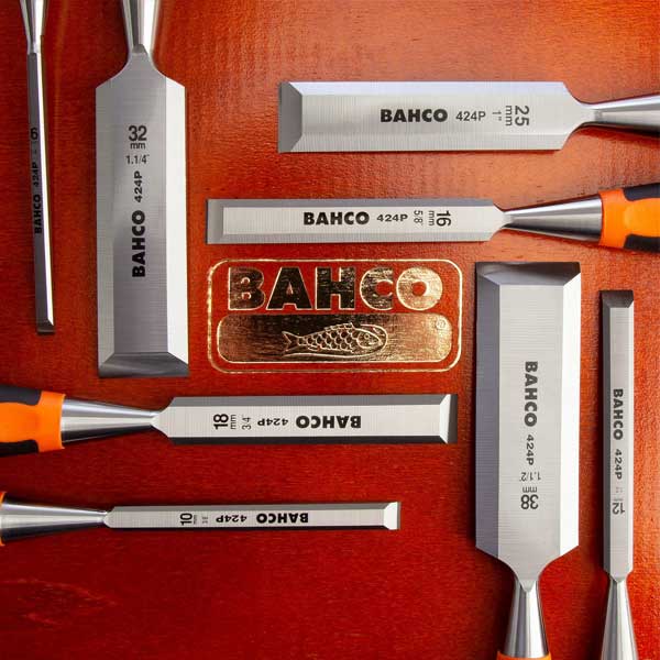 Bevel Edge Chisel Set of 8 Piece in Wooden Box