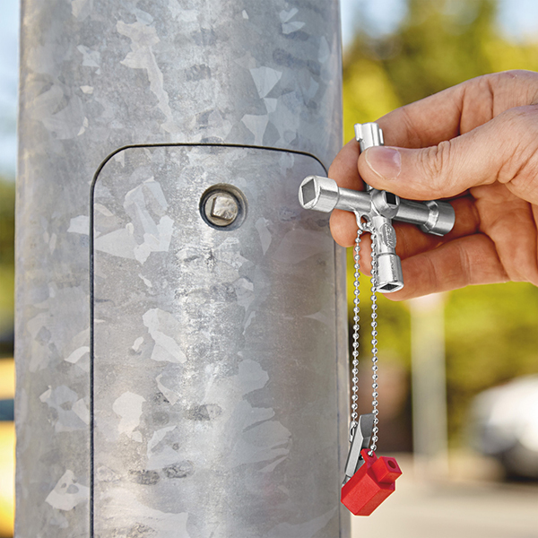 Knipex Control Cabinet Key for all Standard Cabinets and Shut-Off Systems